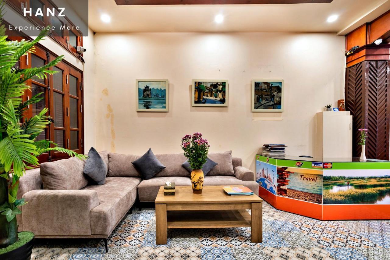 HANZ LakeView Hotel Hanoi Buitenkant foto